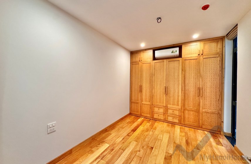 4 bedrooms Apartment in Tay Ho, Ha Noi, Vietnam No. 30224