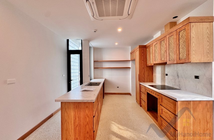 4 bedrooms Apartment in Tay Ho, Ha Noi, Vietnam No. 30224