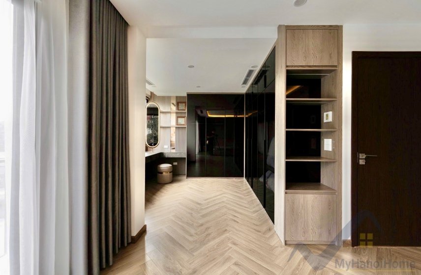 4 bedrooms House in Long Bien, Ha Noi, Vietnam No. 30223