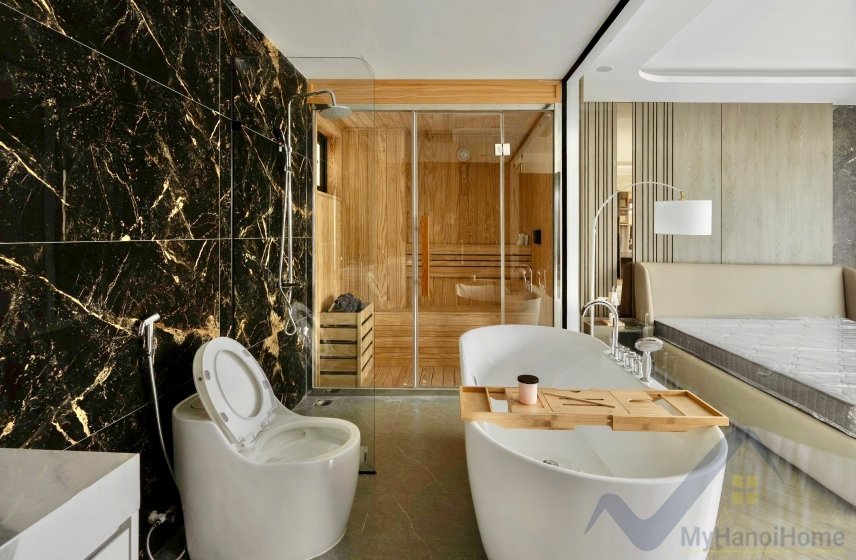 4 bedrooms House in Long Bien, Ha Noi, Vietnam No. 30223