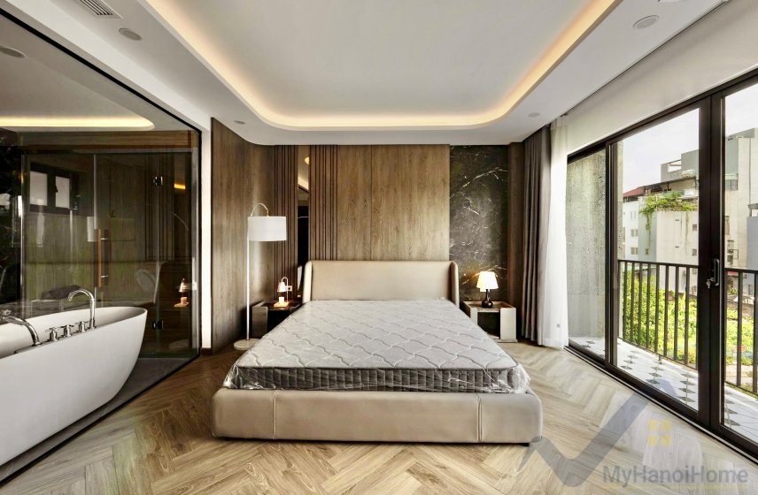 4 bedrooms House in Long Bien, Ha Noi, Vietnam No. 30223