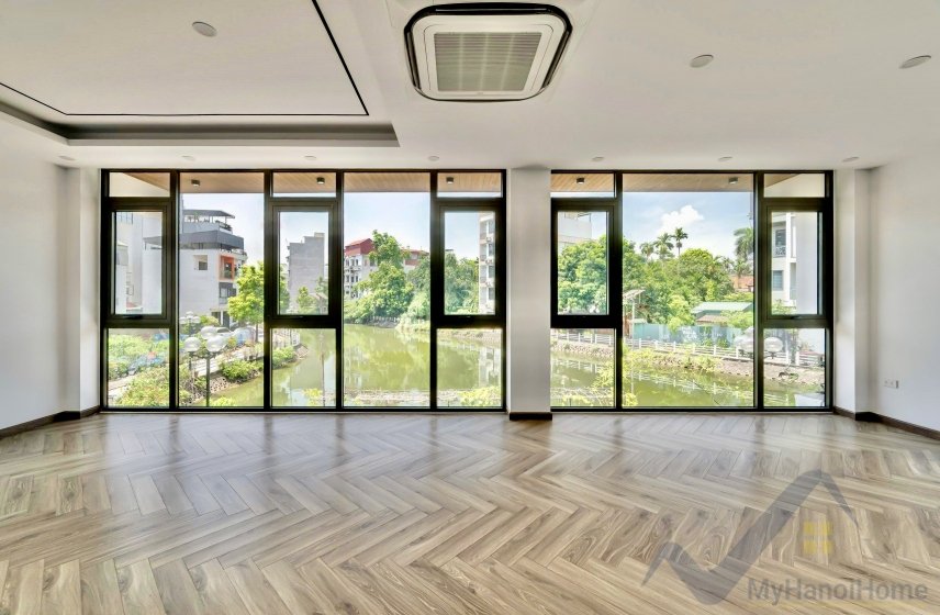 4 bedrooms House in Long Bien, Ha Noi, Vietnam No. 30223