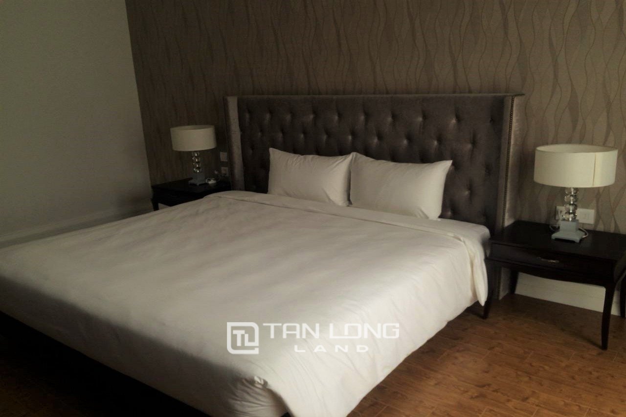 4 bedrooms Villa in Long Bien, Ha Noi, Vietnam No. 2806