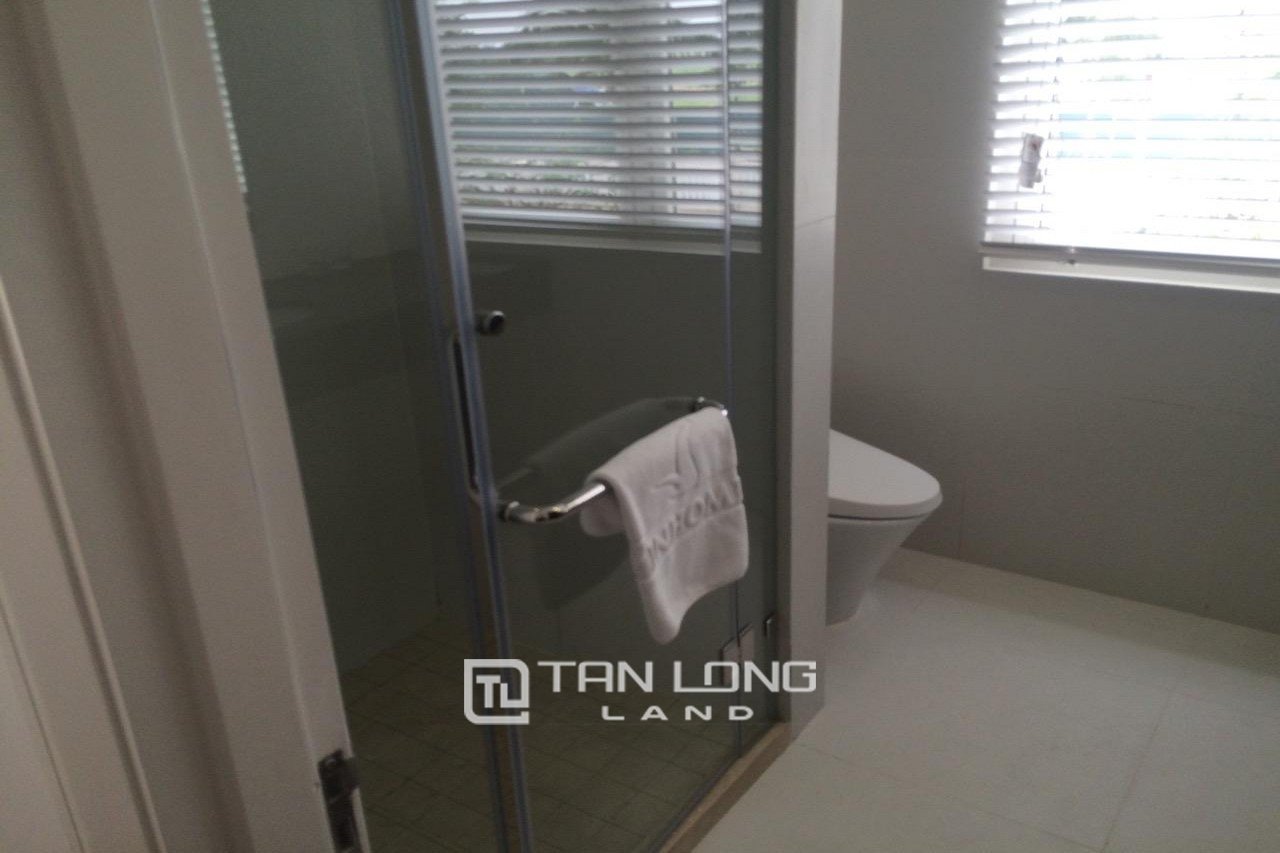 4 bedrooms Villa in Long Bien, Ha Noi, Vietnam No. 2806