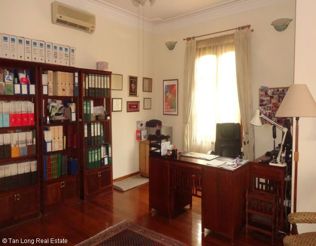 Вилла с 7 спальнями в Тэйхо, Ханой, Вьетнам № 3317