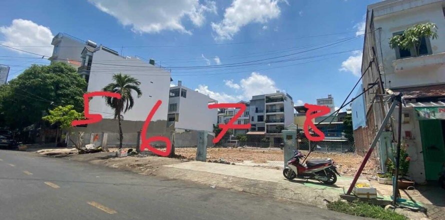 Land in District 7, Ho Chi Minh, No. 20735