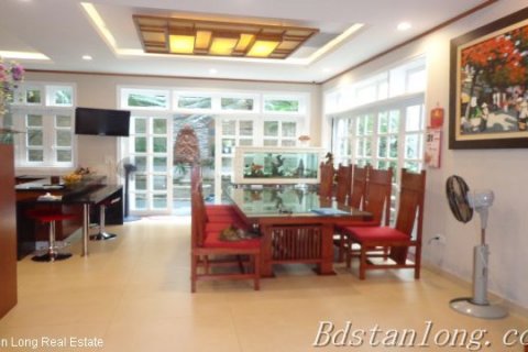 4 bedrooms Villa in Tay Ho, Ha Noi, No. 7892 8