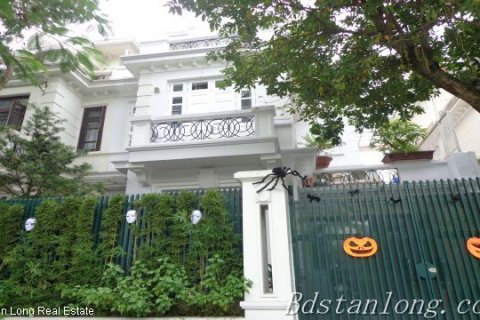 4 bedrooms Villa in Tay Ho, Ha Noi,  No. 7892