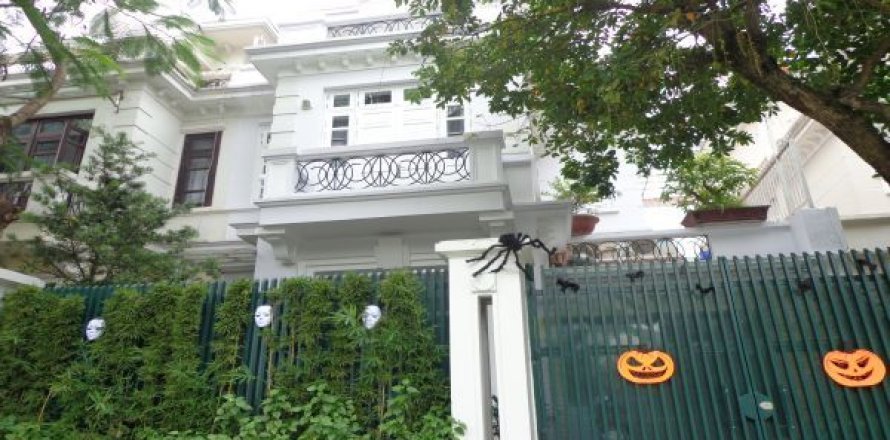 4 bedrooms Villa in Tay Ho, Ha Noi, No. 7892