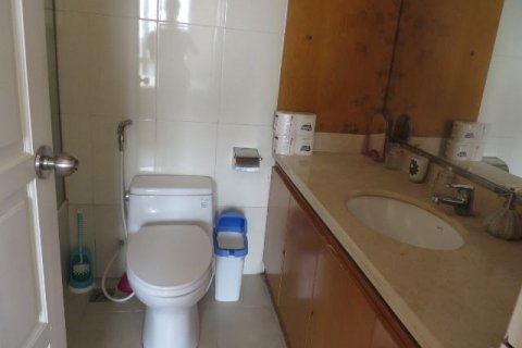 3 bedrooms Apartment in Tay Ho, Ha Noi, No. 7366 8