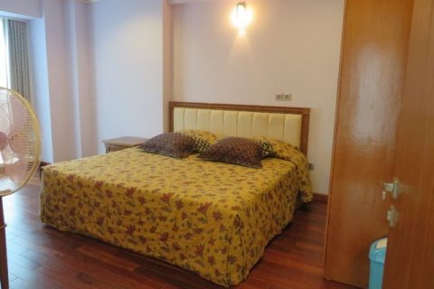 Квартира с 3 спальнями в Тэйхо, Ханой , № 7363 7