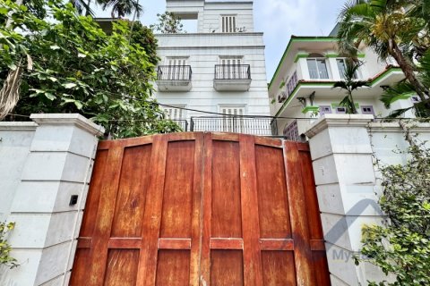 Вилла с 5 спальнями в Тэйхо, Ханой , № 28800