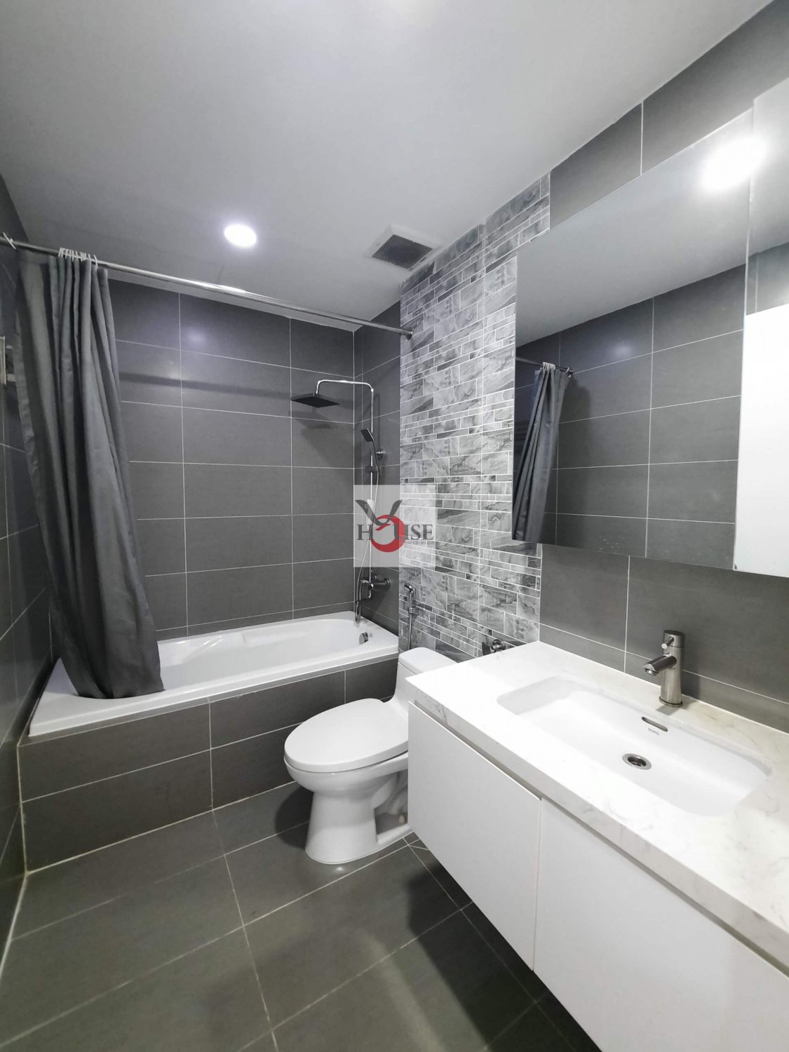 3 bedrooms Apartment in District 7, Ho Chi Minh, Vietnam No. 30001