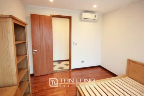 4 bedrooms Apartment in Tay Ho, Ha Noi,  No. 4504 5