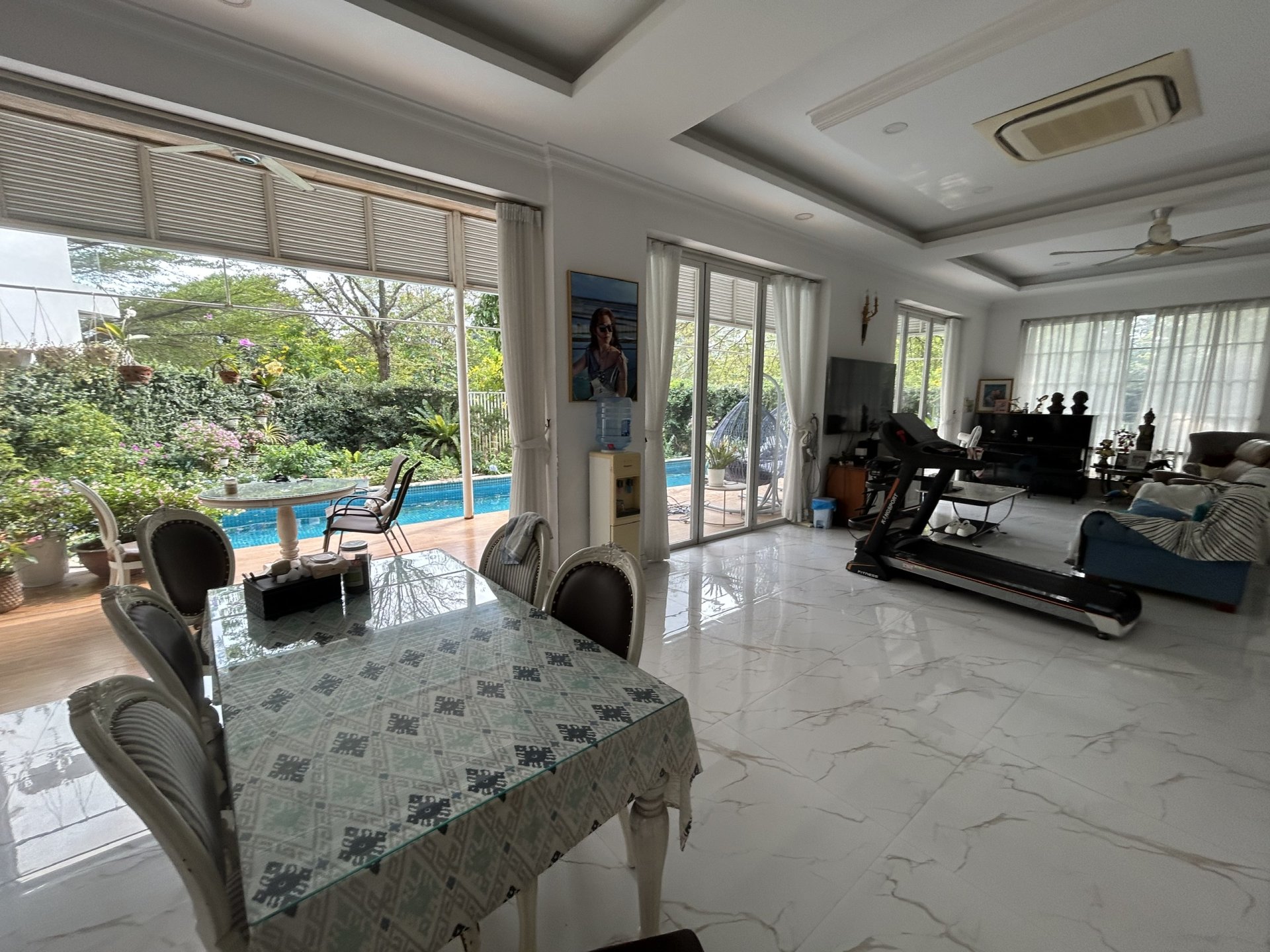 Villa in District 7, Ho Chi Minh, Vietnam No. 29973