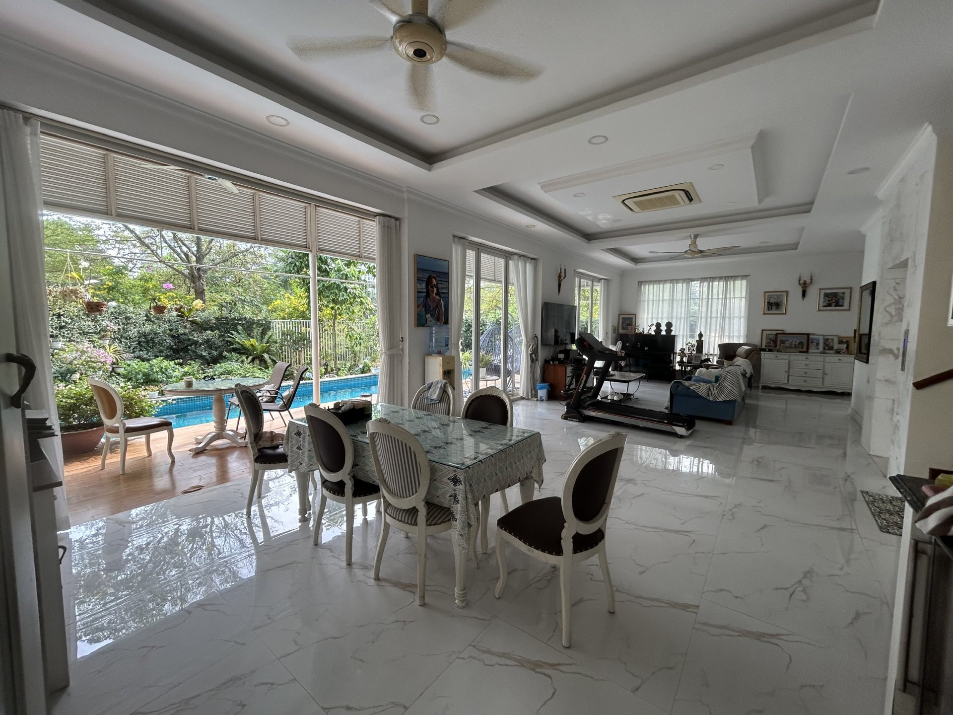 Villa in District 7, Ho Chi Minh, Vietnam No. 29973