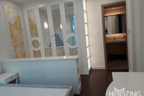 Квартира с 2 спальнями в Тхудык, Хошимин , № 22468 3