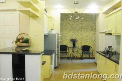 3 bedrooms Apartment in Bac Tu Liem, Ha Noi, No. 8150 8