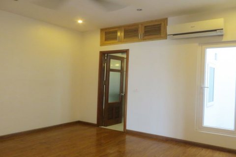 3 bedrooms Villa in Tay Ho, Ha Noi, No. 20091 14