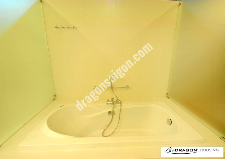 70m2 Apartment in District 3, Ho Chi Minh, Vietnam No. 15420