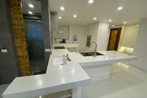 2 bedrooms Apartment in Tay Ho, Ha Noi, No. 2120 8