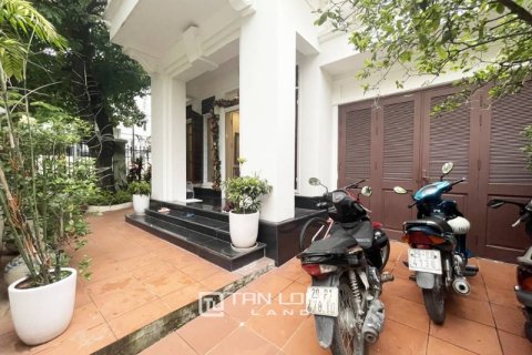 5 bedrooms House in Tay Ho, Ha Noi, No. 2193