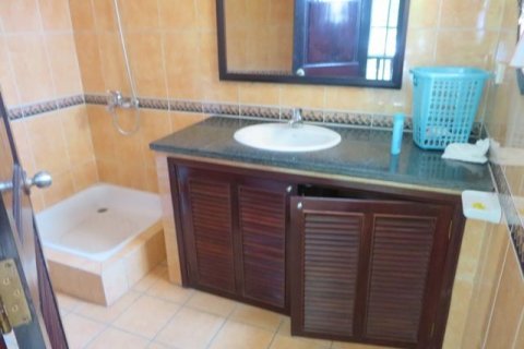 4 bedrooms Villa in Tay Ho, Ha Noi, No. 3033 16