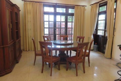 4 bedrooms Villa in Tay Ho, Ha Noi, No. 3033 7