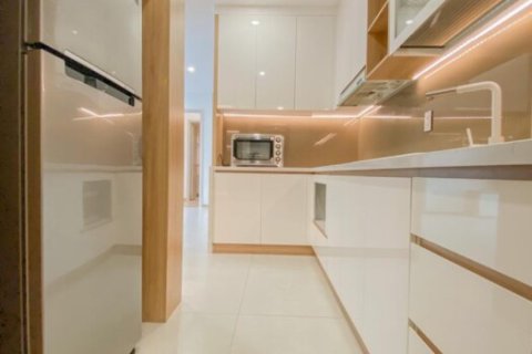 Квартира с 3 спальнями в Тхудык, Хошимин ,  № 27346 5