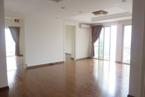 Квартира с 4 спальнями в Тэйхо, Ханой , № 5546