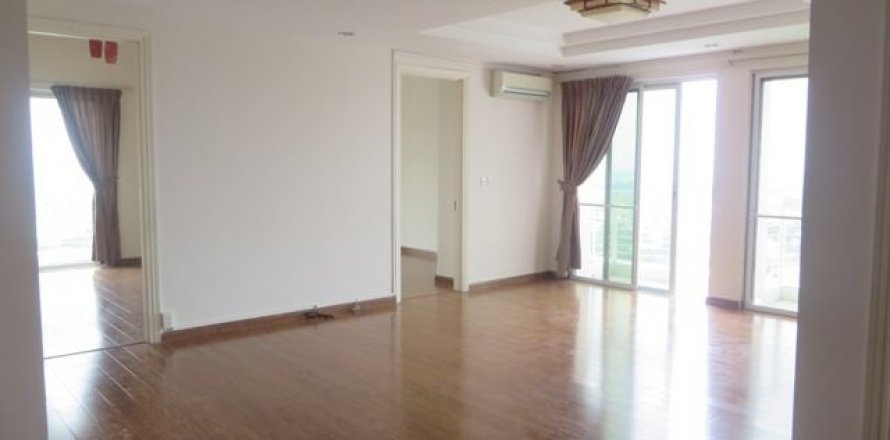 4 bedrooms Apartment in Tay Ho, Ha Noi, No. 5546