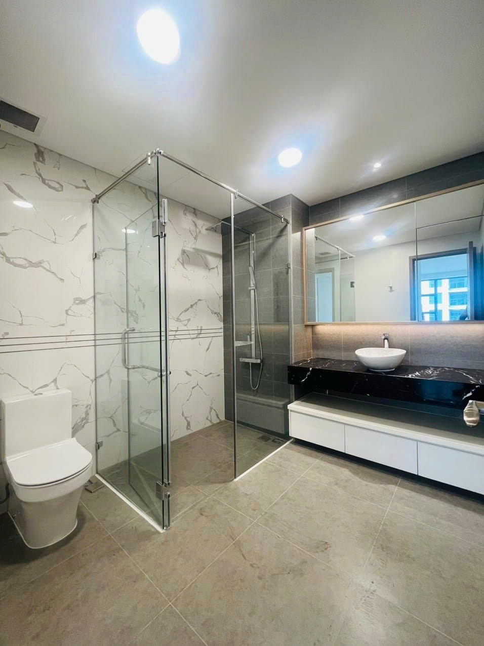 2 bedrooms Condo in Binh Thanh, Ho Chi Minh, Vietnam No. 25354