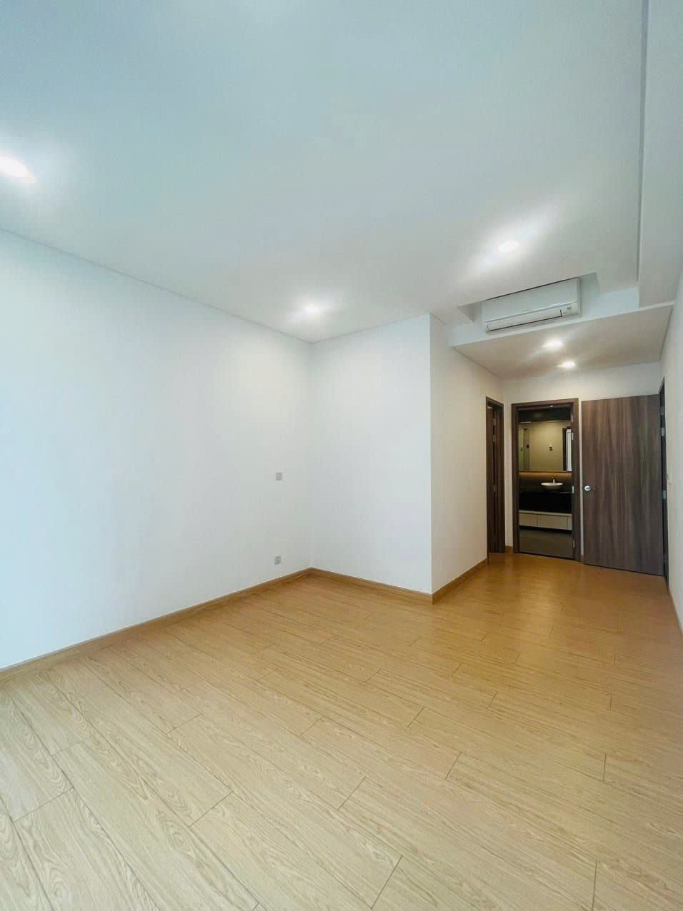2 bedrooms Condo in Binh Thanh, Ho Chi Minh, Vietnam No. 25354