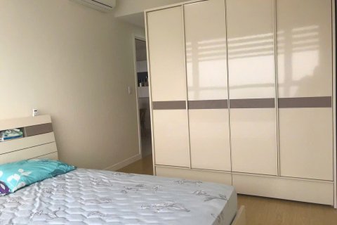 Кондоминиум с 3 спальнями в Тхудык, Хошимин , № 25352 3