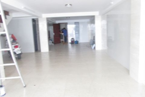 4m2 Villa in Dong Da, Ha Noi, No. 6973 4