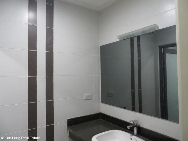 Office in Dong Da, Ha Noi, Vietnam No. 6975