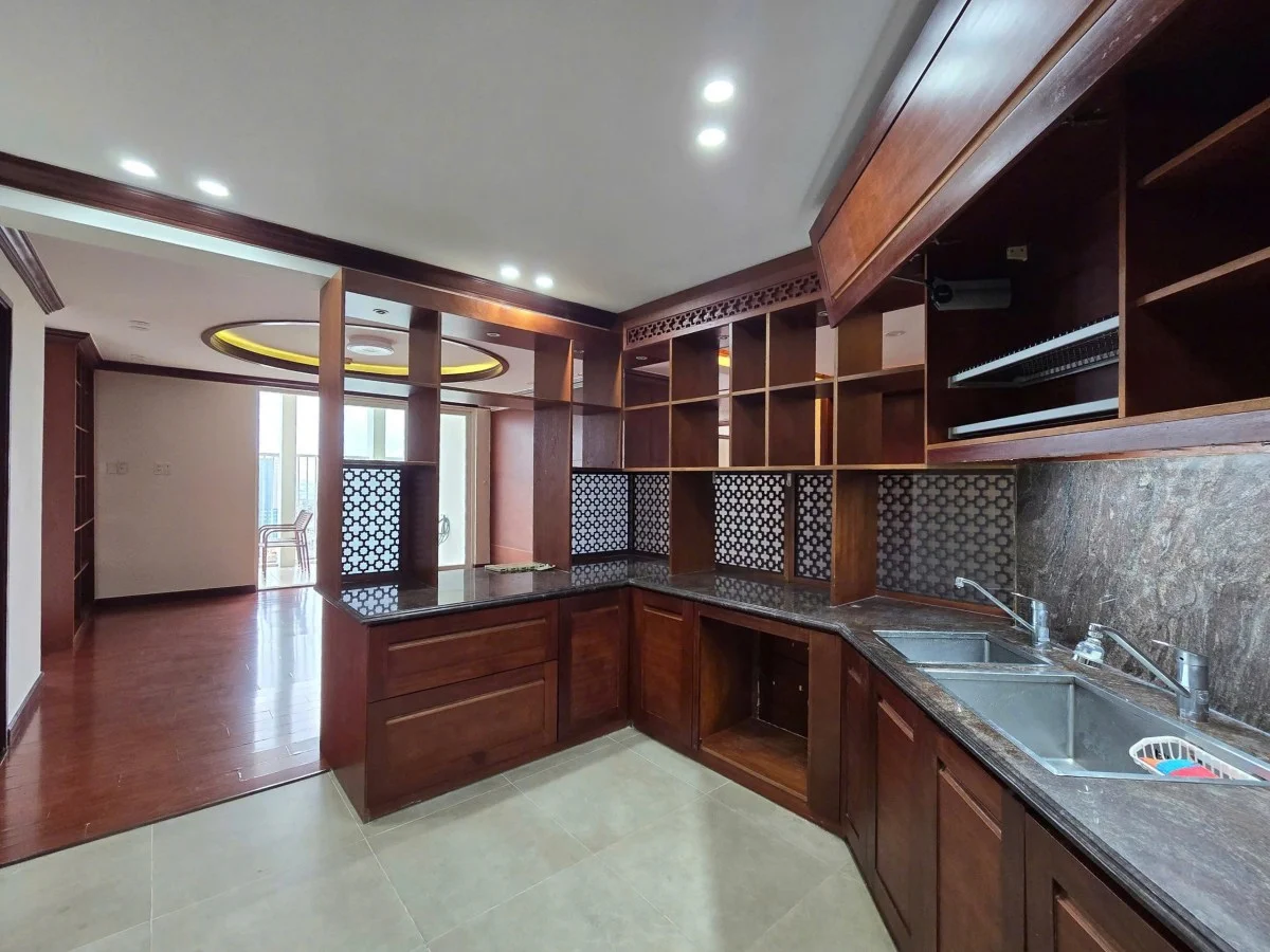 4 bedrooms Apartment in Thu Duc, Ho Chi Minh, Vietnam No. 26896