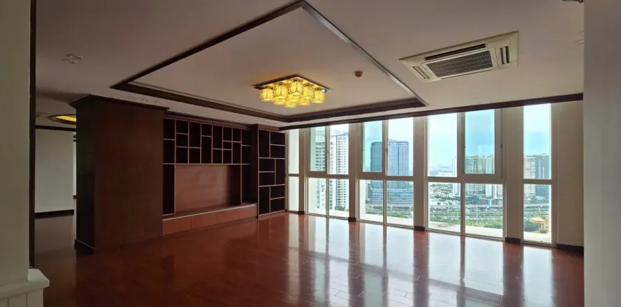 4 bedrooms Apartment in Thu Duc, Ho Chi Minh,  No. 26896
