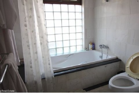 Дом с 5 спальнями в Тэйхо, Ханой , № 4827 19