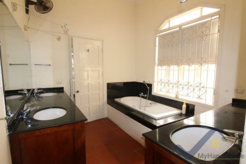 4 bedrooms Villa in Tay Ho, Ha Noi,  No. 19121 16