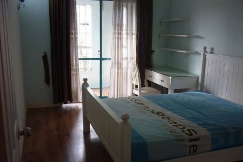 3 bedrooms Apartment in Nam Tu Liem, Ha Noi,  No. 1944 9
