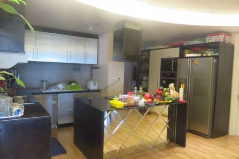 4 bedrooms Apartment in Tay Ho, Ha Noi, No. 1942 16