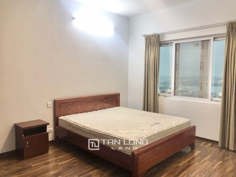3 bedrooms Apartment in Tay Ho, Ha Noi, Vietnam No. 2475