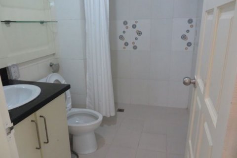 3 bedrooms Apartment in Tay Ho, Ha Noi, No. 7527 7