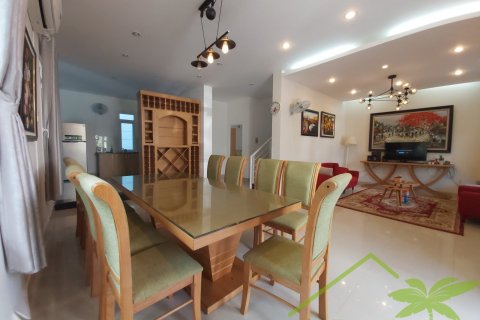 5 bedrooms Villa in Nha Trang, No. 28752 3