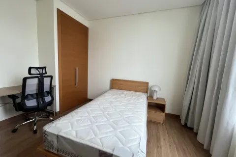 Квартира с 3 спальнями в Тхудык, Хошимин , № 27463 5