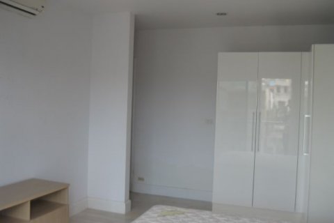 2 bedrooms Apartment in Tay Ho, Ha Noi,  No. 7618 8
