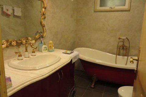 2 bedrooms Apartment in Tay Ho, Ha Noi, No. 7620 15