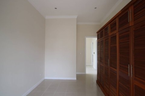 5 bedrooms House in Tay Ho, Ha Noi, No. 2165 17