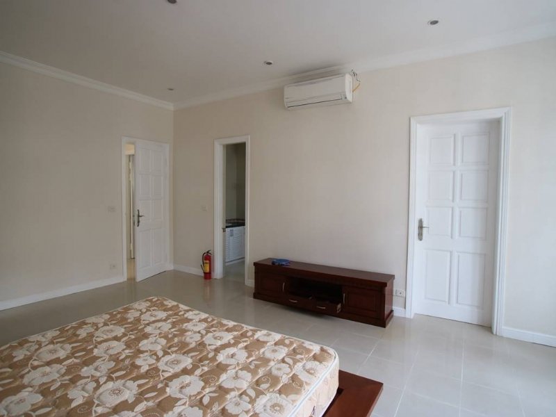 5 bedrooms House in Tay Ho, Ha Noi, Vietnam No. 2165
